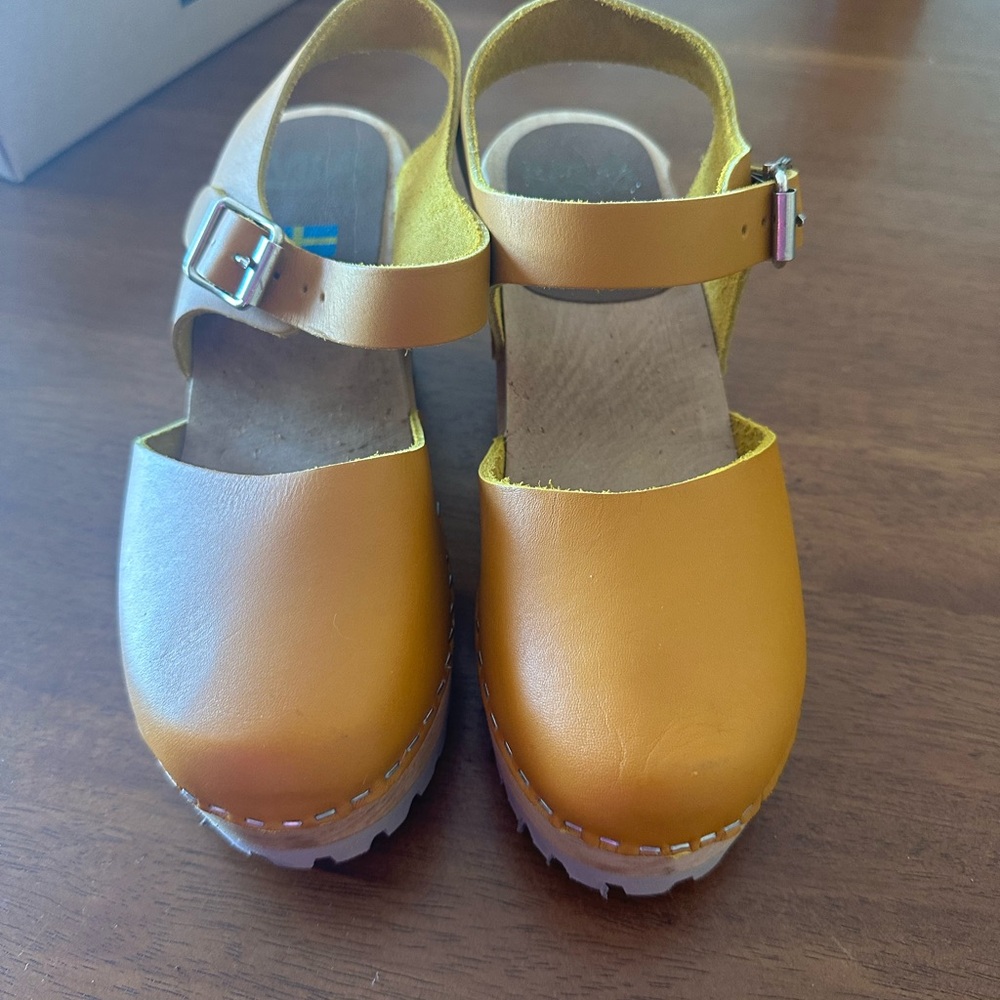 MIA Swedish Clogs